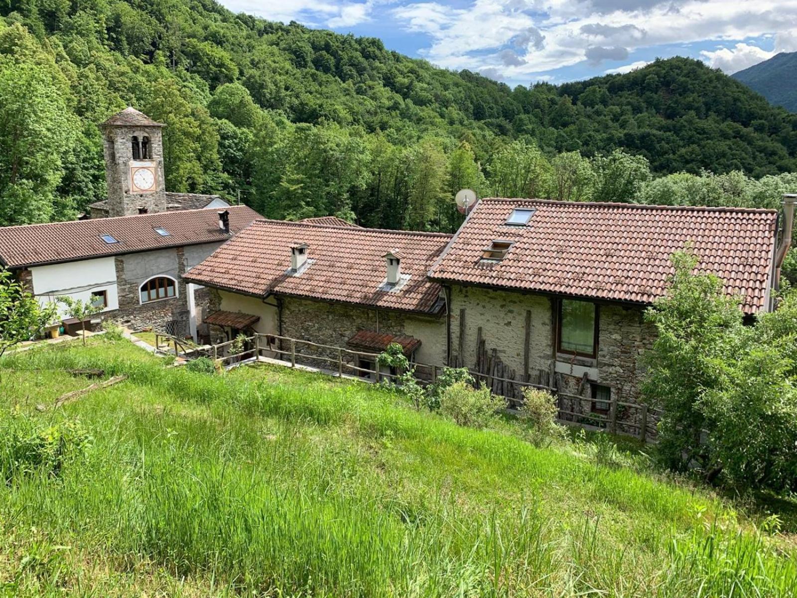 Affittacamere Montagne Verdi Varallo Eksteriør bilde